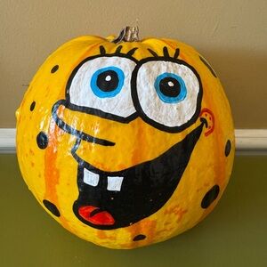 Hand painted Real Pumpkin SpongeBob 7” By 7” . In great condition.